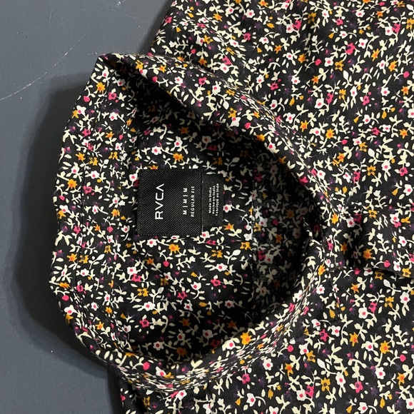 RVCA Black Floral Pattern Shirt - Picture 2 of 8